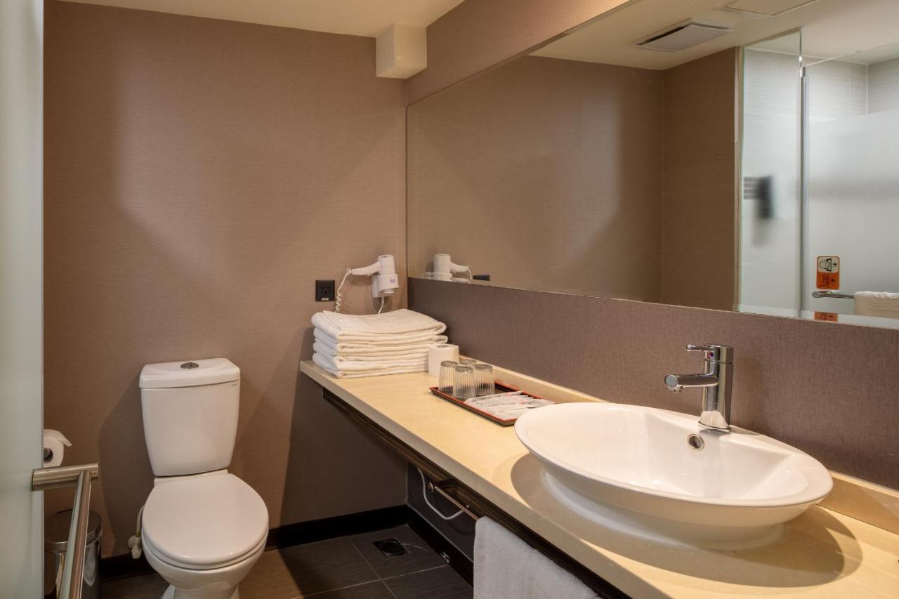 Rich & Free Hotel - Kaifeng 富逸旅趣-北車開封館 Taipei Extérieur photo